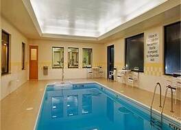 ホリデイ イン エクスプレス ホテル & スイーツ ゴーシェン by IHG 写真