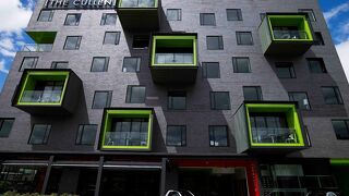 ザ カレン メルボルン アート シリーズ