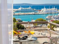 ホテル リュクセ 写真