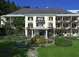 ホテル ヴァルムバーダーホフ 写真