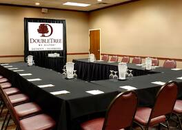 ダブルツリー バイ ヒルトン デトロイト ディアボーン 写真