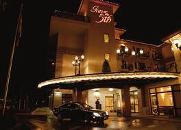 イン アット ザ フィフス