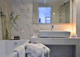 トリップ バイ ウィンダム コルフ ダッシア 写真