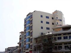 ノコール ラッキー サービスド アパートメンツ 写真