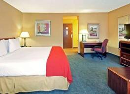 ホリデイ イン エクスプレス フォートキャンベル オークグローブ by IHG 写真