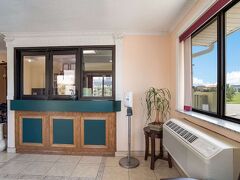 エコノ ロッジ スポッツィルバァニア タウン センター 写真