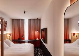 ママ シェルター パリ ラ デファンス 写真