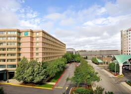 エンバシー スイーツ バイ ヒルトン シカゴ オヘア ローズモント 写真