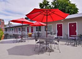 キャンパス イン & スイーツ ユージーン ダウンタウン 写真