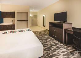 ラ キンタ イン & スイーツ バイ ウィンダム ココモ 写真