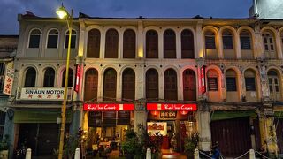 レッド イン コート - ホステル