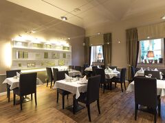 ウニタス ホテル 写真