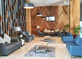 ハーパー プルワカルタ バイ ASTON 写真