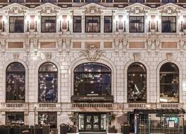 ザ ブラックストーン オートグラフ コレクション 写真