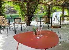 イビス ニーム ウエスト 写真