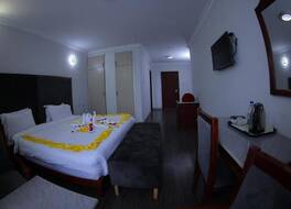 トリニティ ホテル 写真