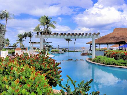 Embassy Suites by Hilton Dorado del Mar Beach Resort 写真