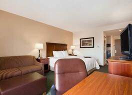 ハンプトン イン サンティー 写真