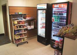 ラ キンタ イン & スイーツ バイ ウィンダム セバービル / コダック 写真