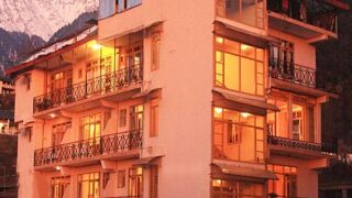 ナンディニ レジデンシー