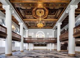 Amway Grand Plaza, Curio Collection by Hilton 写真