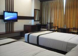 カヤ ホテル 写真