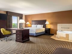 ハンプトン イン アンド スイーツ パイン ブラフ 写真