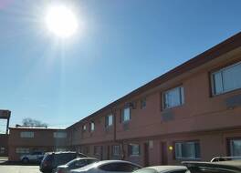 スカイラーク モーテル 写真