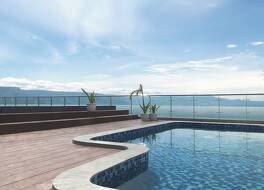 ラベルサ ホテル & コンベンションセンター サモシール