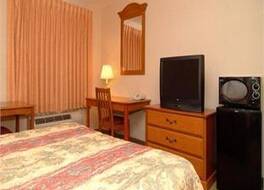 スリープ イン & スイーツ ベーカーズフィールド ノース 写真