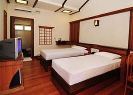 ラッキー ドラゴン ホテル 写真