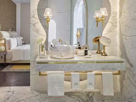 ラッフルズ ドーハ 写真