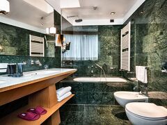 クラウン プラザ ミラノ シティ バイ IHG 写真