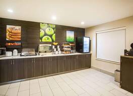 ラ キンタ イン & スイーツ バイ ウィンダム ポントゥーン ビーチ 写真