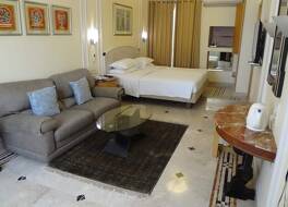 リージェンシー ホテル 写真