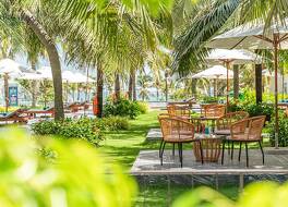 ローザ アルバ リゾート&ヴィラズ トゥイホア 写真