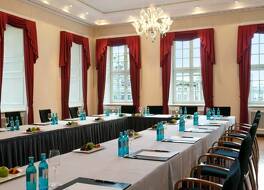 ホテル タッシェンベルクパレス ケンピンスキー 写真