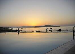 コリンナ マーレ 写真