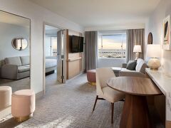 ヒルトン サンタモニカ ホテル & スイーツ 写真