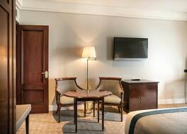 ホテル リアル 写真