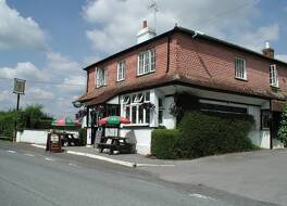 The Mucky Duck Inn