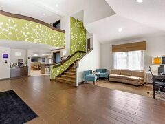 スリープ イン アット グリーヴィル コンベンション センター 写真