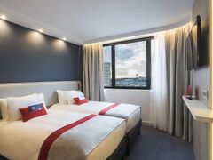 ホリデイ イン エクスプレス パリ CDG エアポート バイ IHG 写真