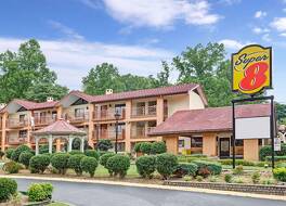 スーパー 8 バイ ウィンダム ダウンタウン ガットリンバーグ アット コンベンション センター 写真