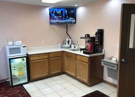 スーパー  8 バイ ウィンダム チェノア 写真