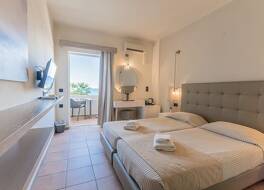 ゴウヴェス ベイ ホテル 写真