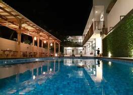 デジャヴ ホテル 写真