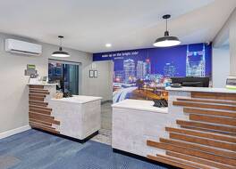 ラ キンタ イン & スイーツ バイ ウィンダム ナッシュビル エアポート 写真