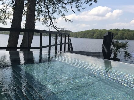 ネース フェブリケル ホテル ＆ レストラン 写真