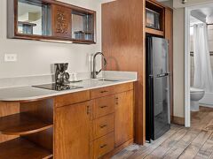 キャッスル バンブー ワイキキ ホテル 写真